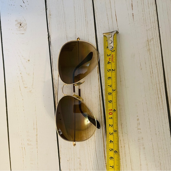 Ray Ban Oversized Aviator Sunglasses - Picture 10 of 10